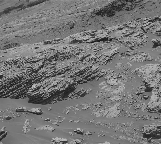 Sol 2943: Mast Camera (Mastcam)