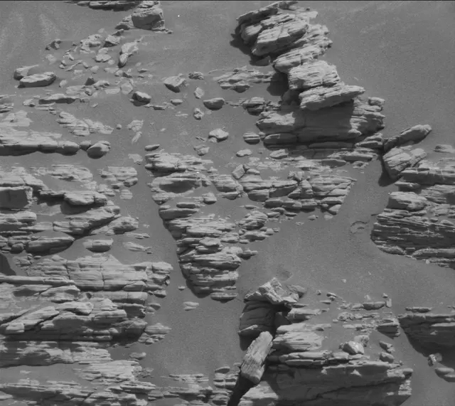 Sol 2943: Mast Camera (Mastcam)