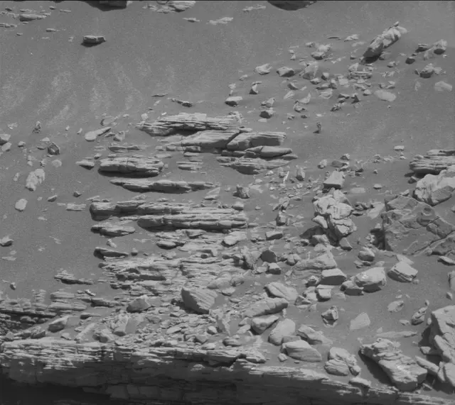 Sol 2943: Mast Camera (Mastcam)