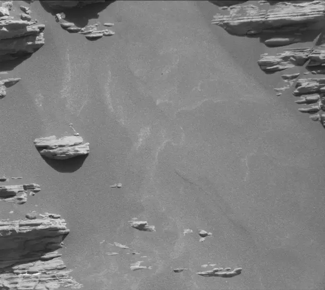Sol 2943: Mast Camera (Mastcam)