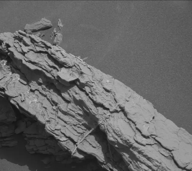 Sol 2943: Mast Camera (Mastcam)