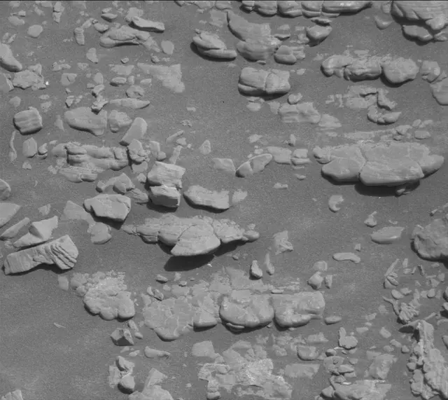 Sol 2943: Mast Camera (Mastcam)