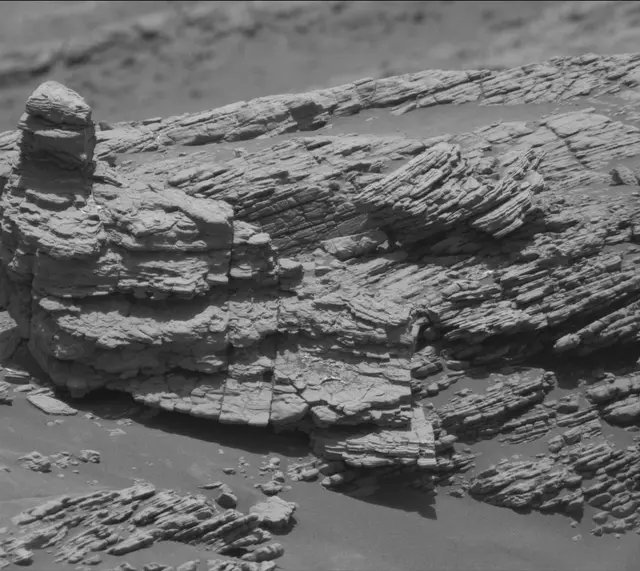 Sol 2943: Mast Camera (Mastcam)