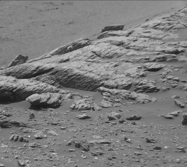 Sol 2943: Mast Camera (Mastcam)