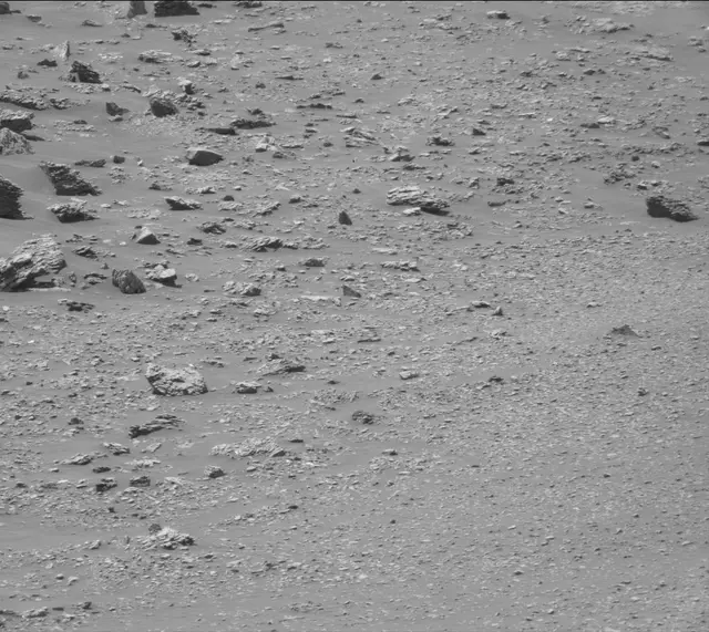 Sol 2943: Mast Camera (Mastcam)