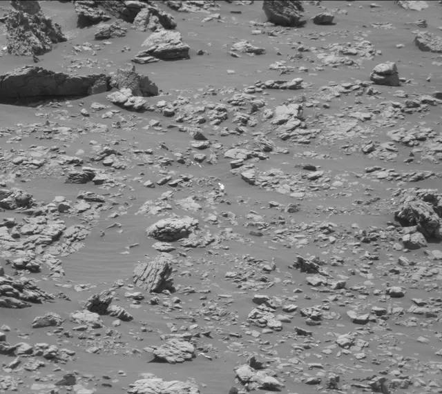 Sol 2943: Mast Camera (Mastcam)