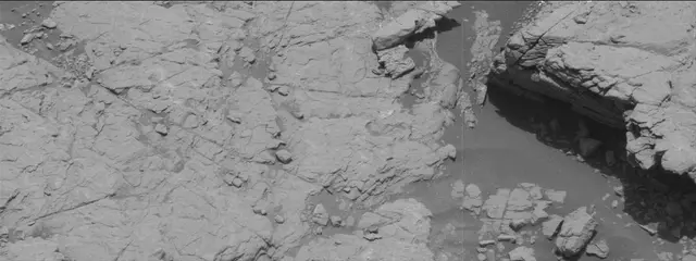 Sol 2945: Mast Camera (Mastcam)