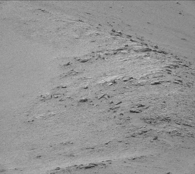 Sol 2945: Mast Camera (Mastcam)