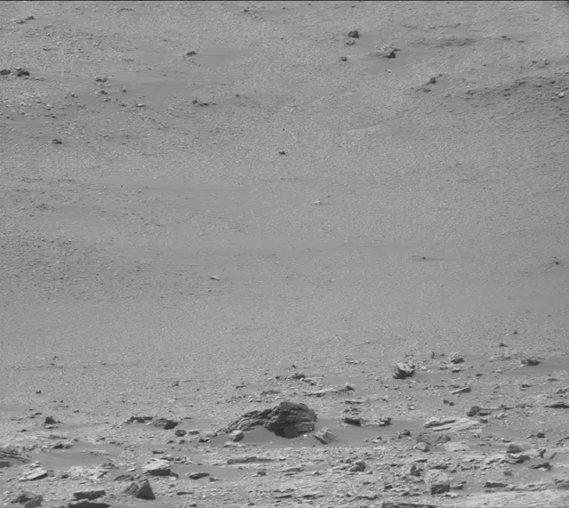 Sol 2945: Mast Camera (Mastcam)