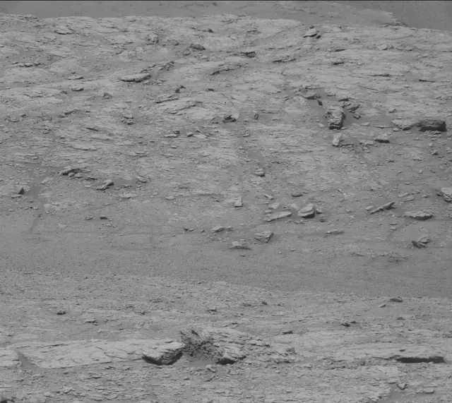 Sol 2945: Mast Camera (Mastcam)