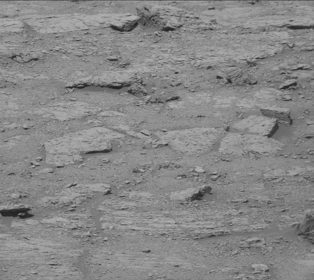 Sol 2945: Mast Camera (Mastcam)