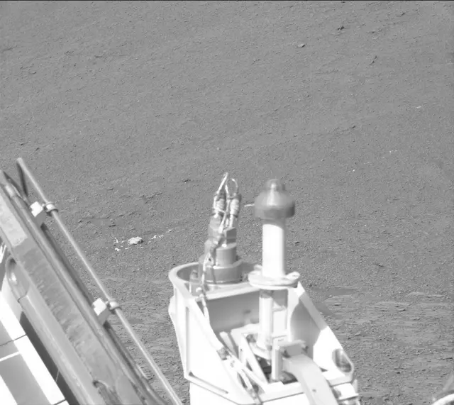 Sol 2946: Mast Camera (Mastcam)