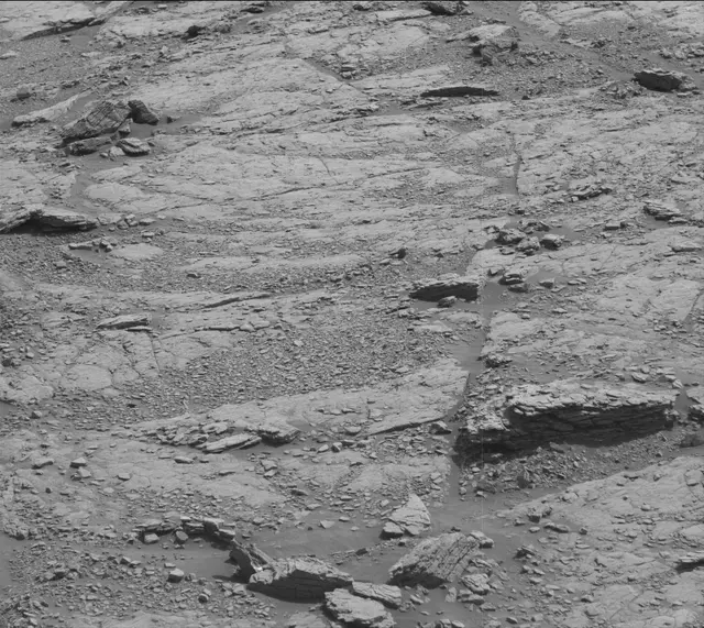 Sol 2946: Mast Camera (Mastcam)