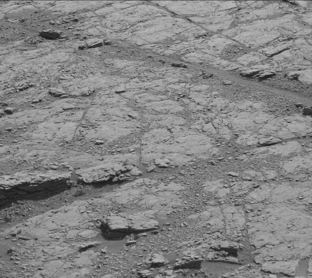Sol 2946: Mast Camera (Mastcam)