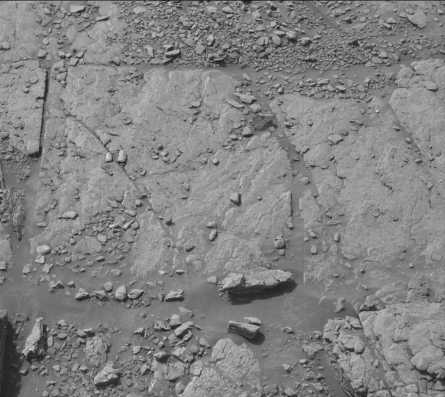 Sol 2946: Mast Camera (Mastcam)