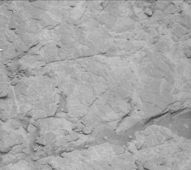 Sol 2946: Mast Camera (Mastcam)