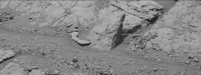 Sol 2947: Mast Camera (Mastcam)