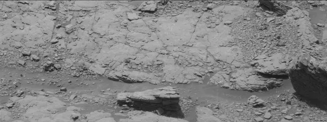 Sol 2947: Mast Camera (Mastcam)