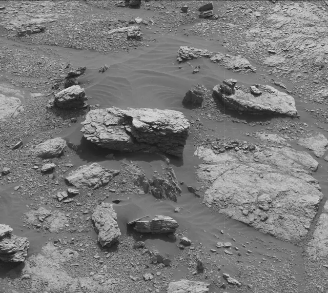 Sol 2947: Mast Camera (Mastcam)