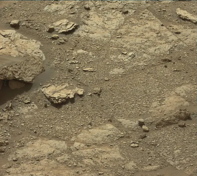 Sol 2947: Mast Camera (Mastcam)