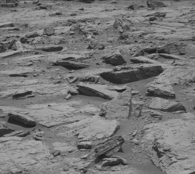 Sol 2947: Mast Camera (Mastcam)