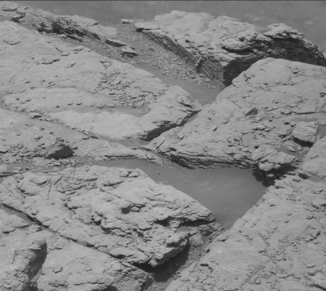 Sol 2947: Mast Camera (Mastcam)