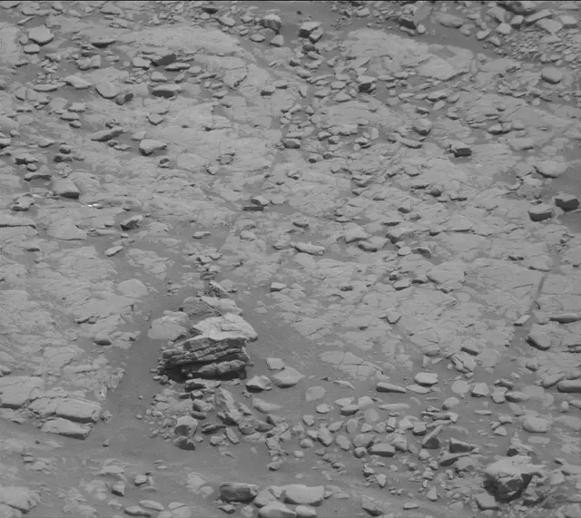 Sol 2947: Mast Camera (Mastcam)