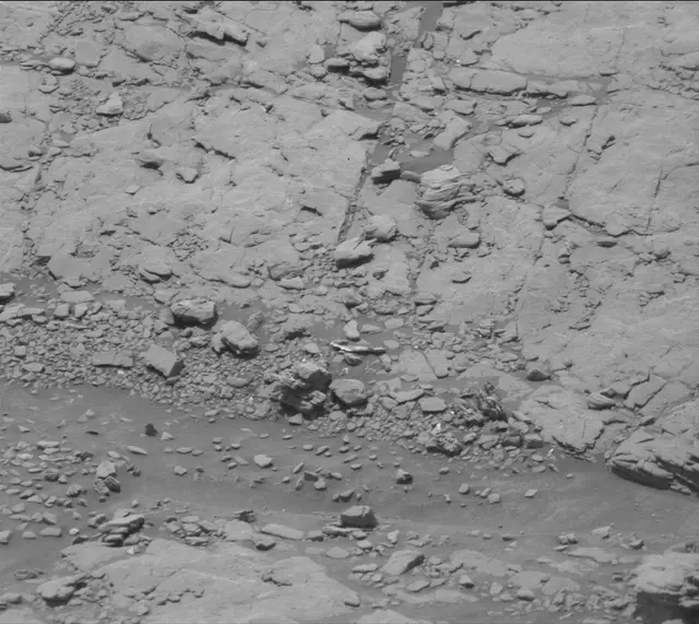 Sol 2947: Mast Camera (Mastcam)