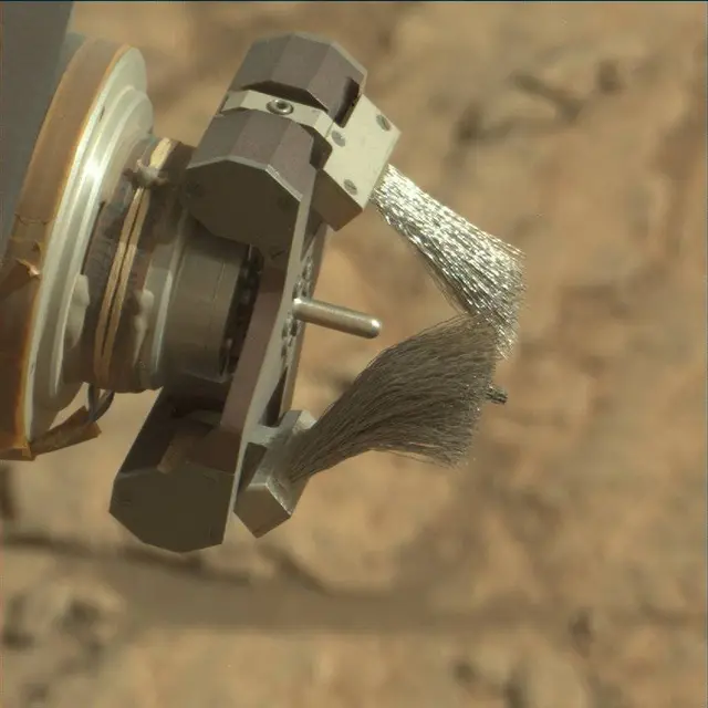 Sol 2949: Mast Camera (Mastcam)