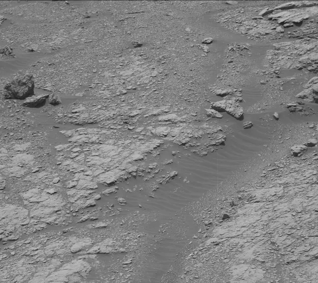 Sol 2950: Mast Camera (Mastcam)