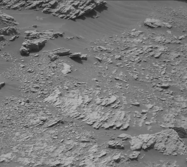 Sol 2950: Mast Camera (Mastcam)