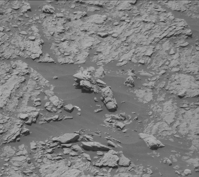 Sol 2950: Mast Camera (Mastcam)
