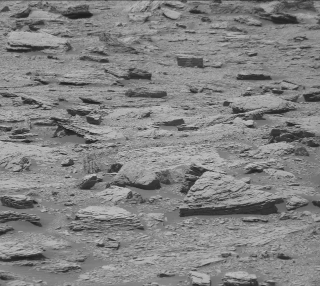 Sol 2950: Mast Camera (Mastcam)