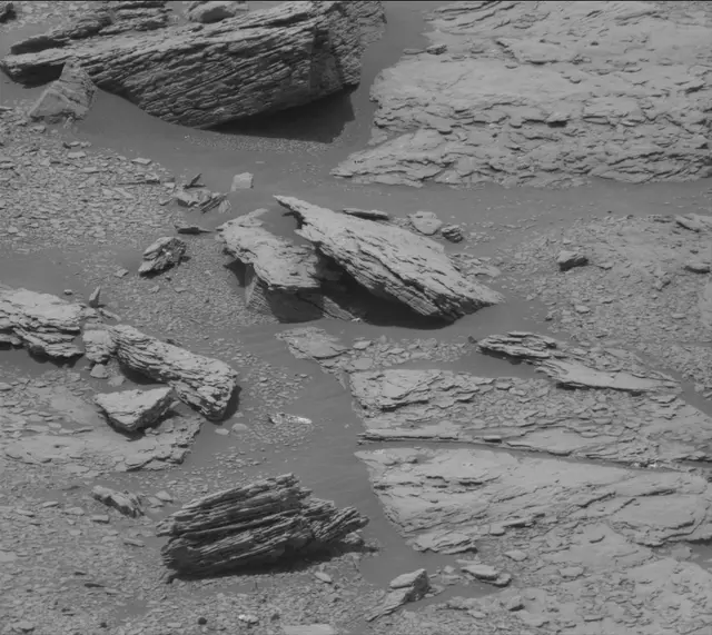 Sol 2950: Mast Camera (Mastcam)