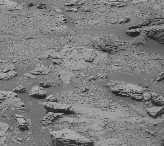 Sol 2950: Mast Camera (Mastcam)