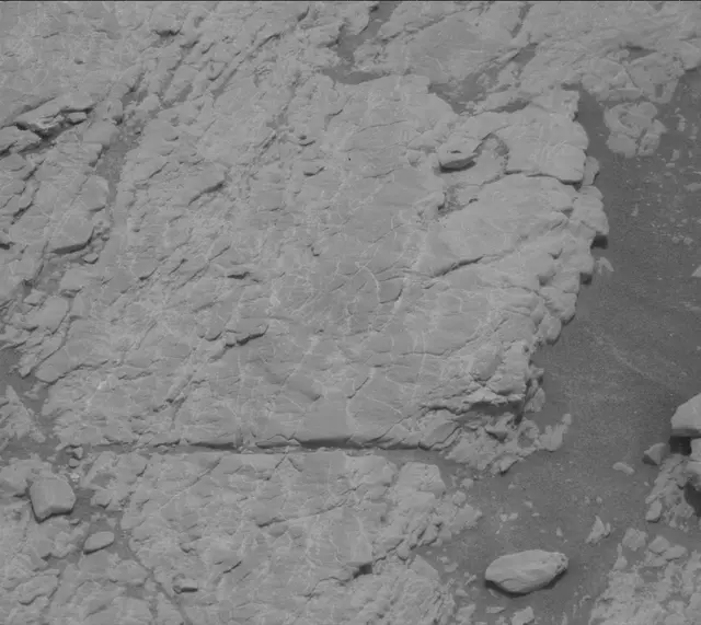Sol 2950: Mast Camera (Mastcam)