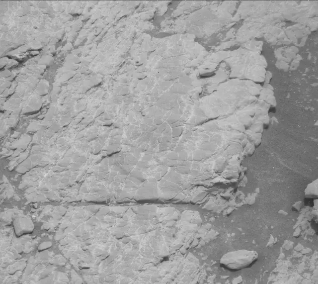 Sol 2950: Mast Camera (Mastcam)