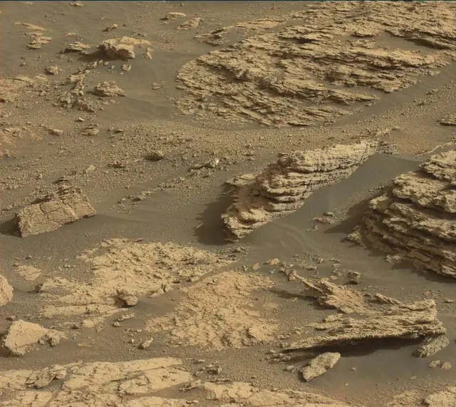 Sol 2951: Mast Camera (Mastcam)