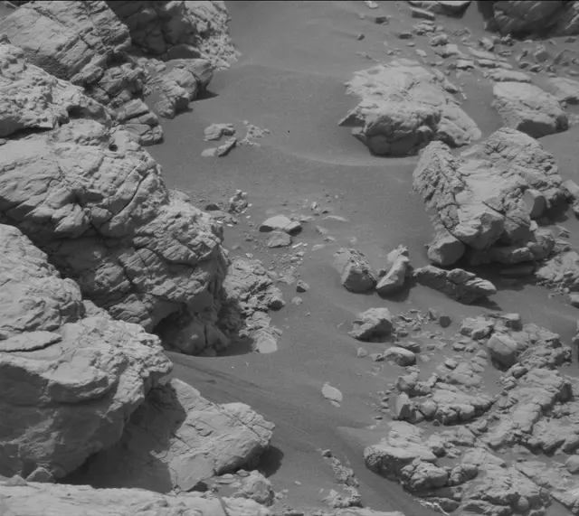 Sol 2951: Mast Camera (Mastcam)
