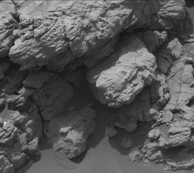 Sol 2951: Mast Camera (Mastcam)