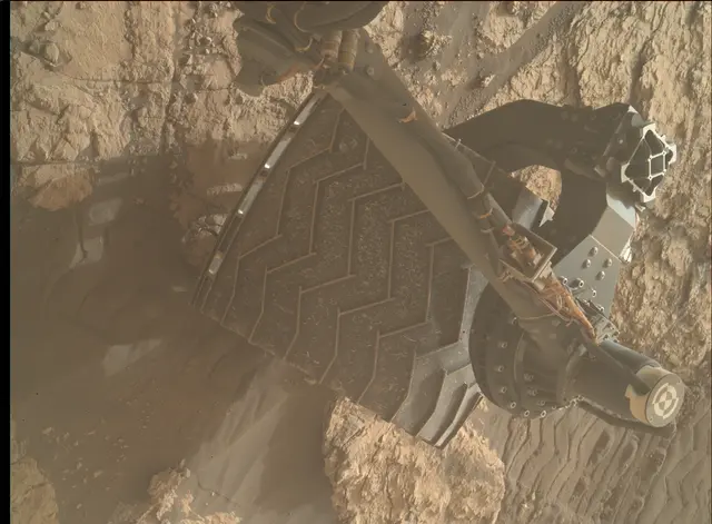 Sol 2955: Mars Hand Lens Imager (MAHLI)