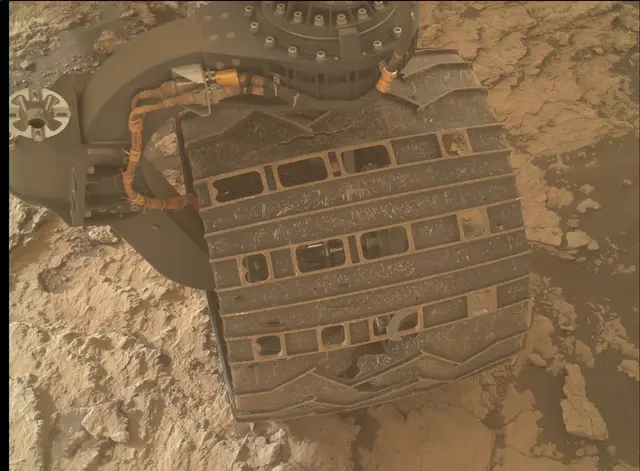 Sol 2955: Mars Hand Lens Imager (MAHLI)