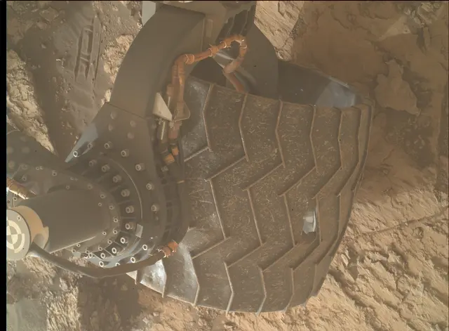 Sol 2955: Mars Hand Lens Imager (MAHLI)