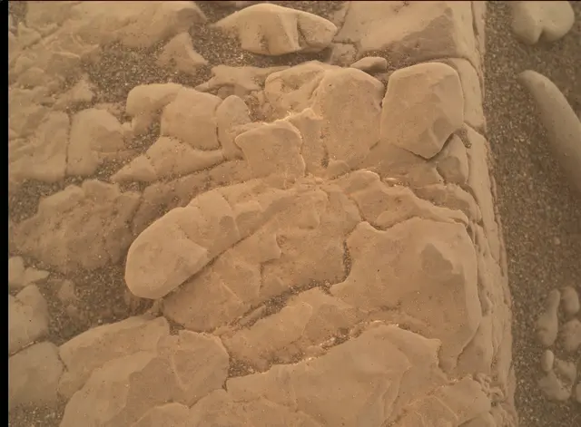 Sol 2967: Mars Hand Lens Imager (MAHLI)