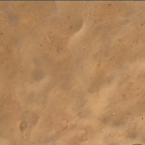 Sol 2972: Mars Hand Lens Imager (MAHLI)