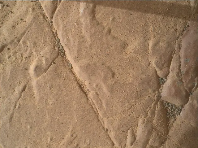 Sol 2974: Mars Hand Lens Imager (MAHLI)