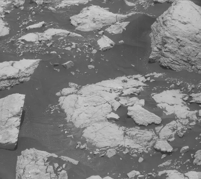Sol 2975: Mast Camera (Mastcam)
