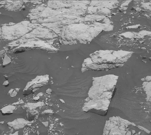 Sol 2975: Mast Camera (Mastcam)