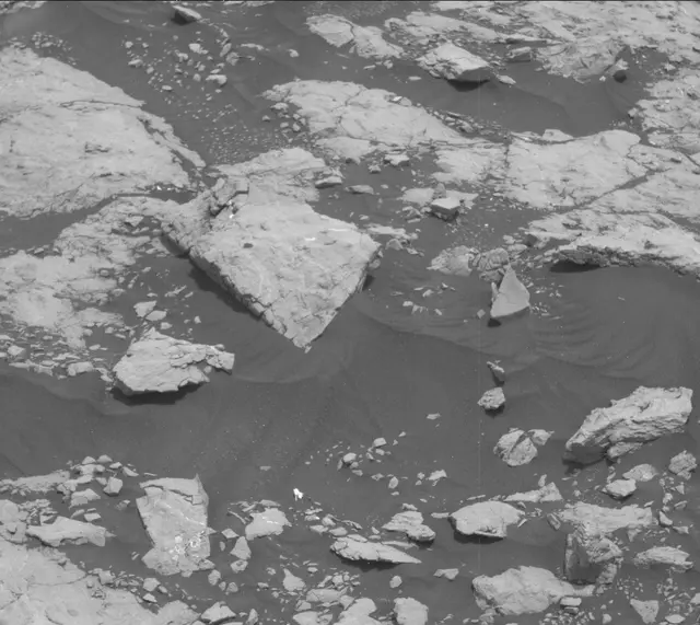 Sol 2975: Mast Camera (Mastcam)