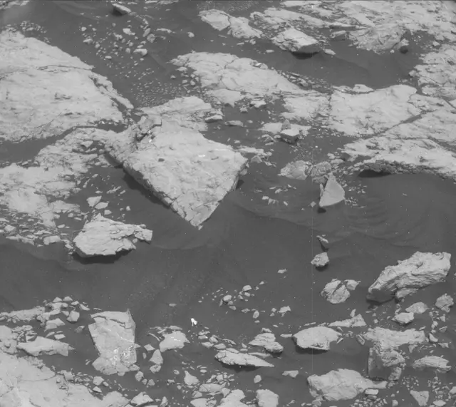 Sol 2975: Mast Camera (Mastcam)